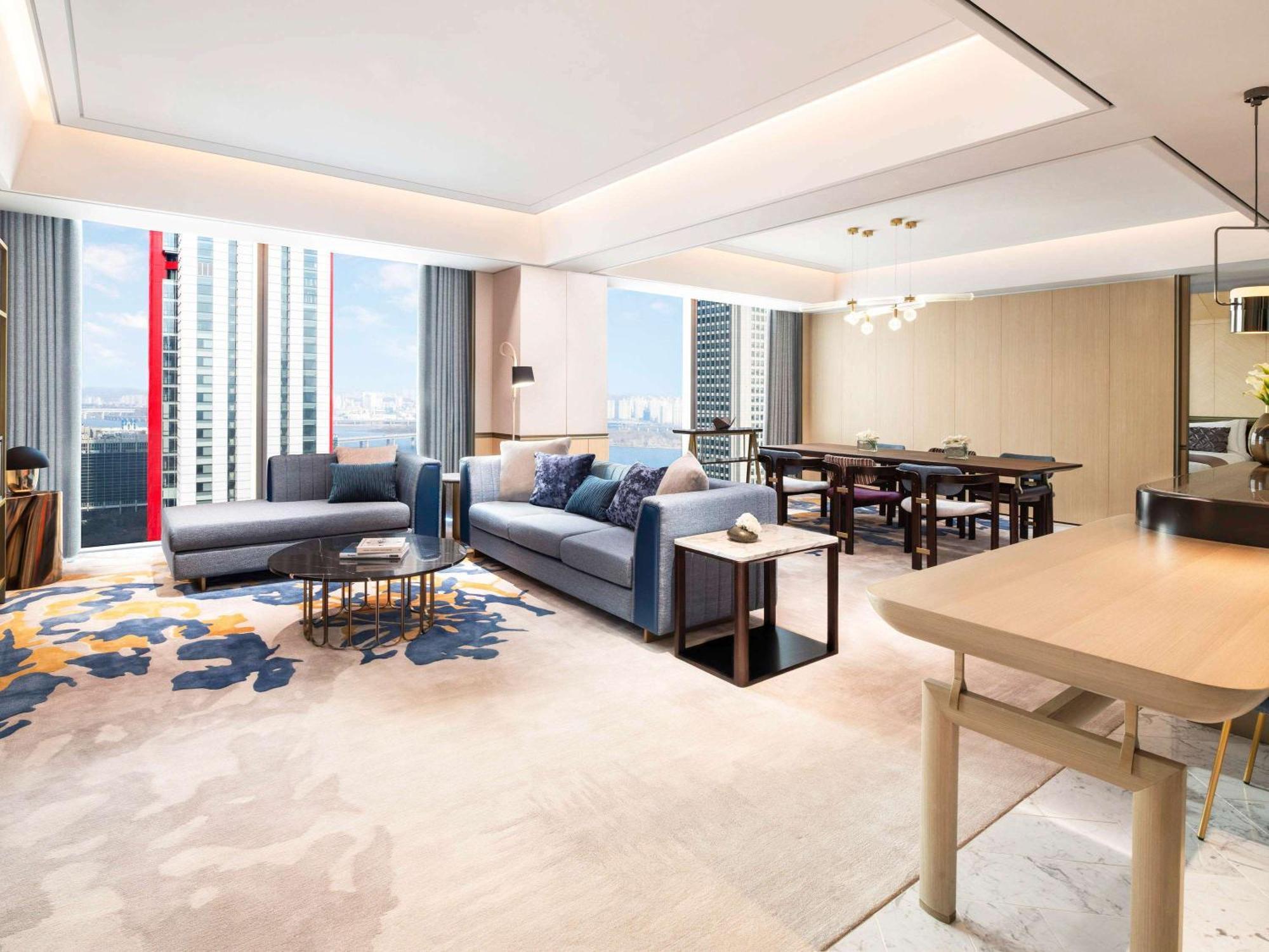 Khách sạn Fairmont Ambassador Seoul